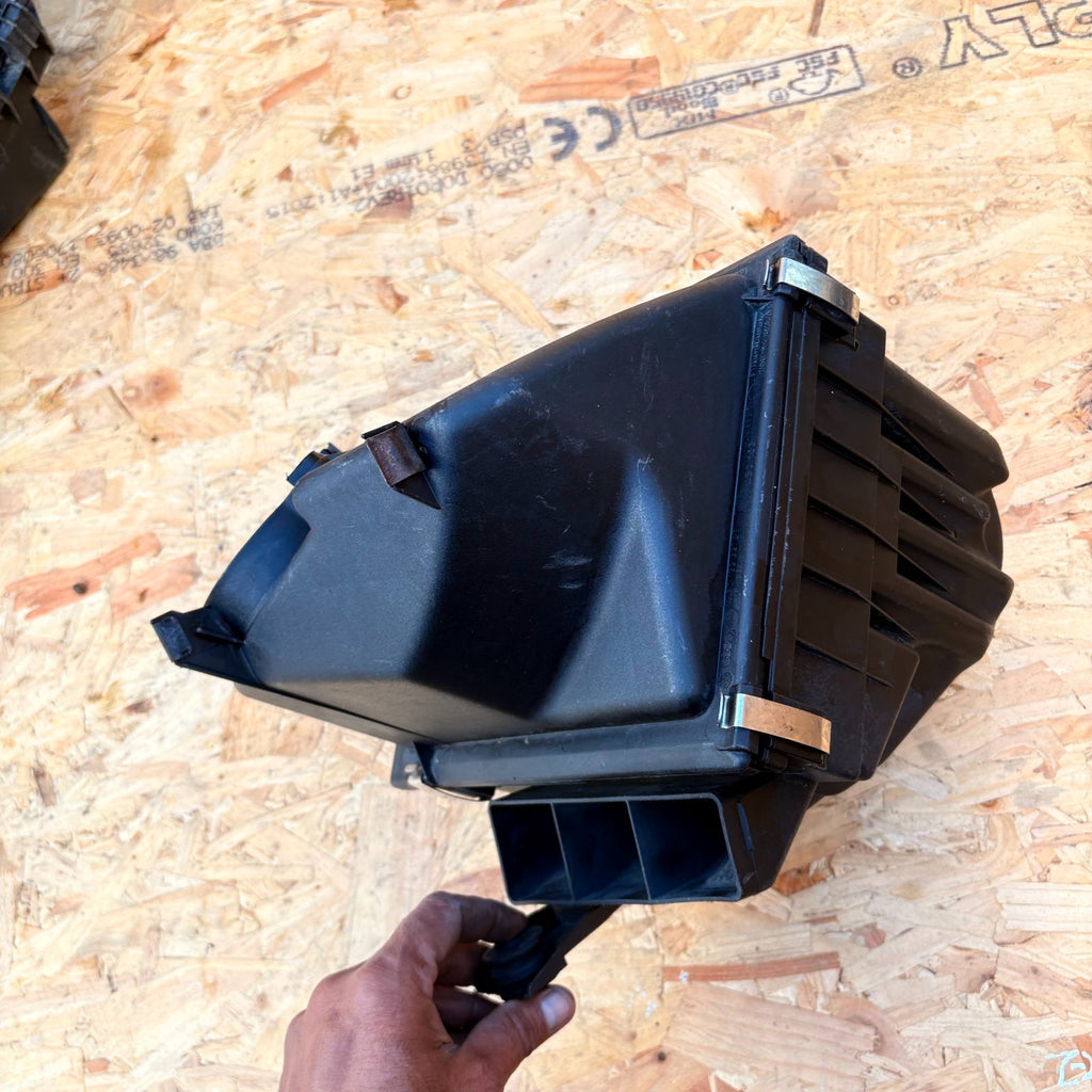 2001-2008 Skoda Superb 3U Mk1 2.5 V6 TDI Air Filter Box Housing 3B0133837BB