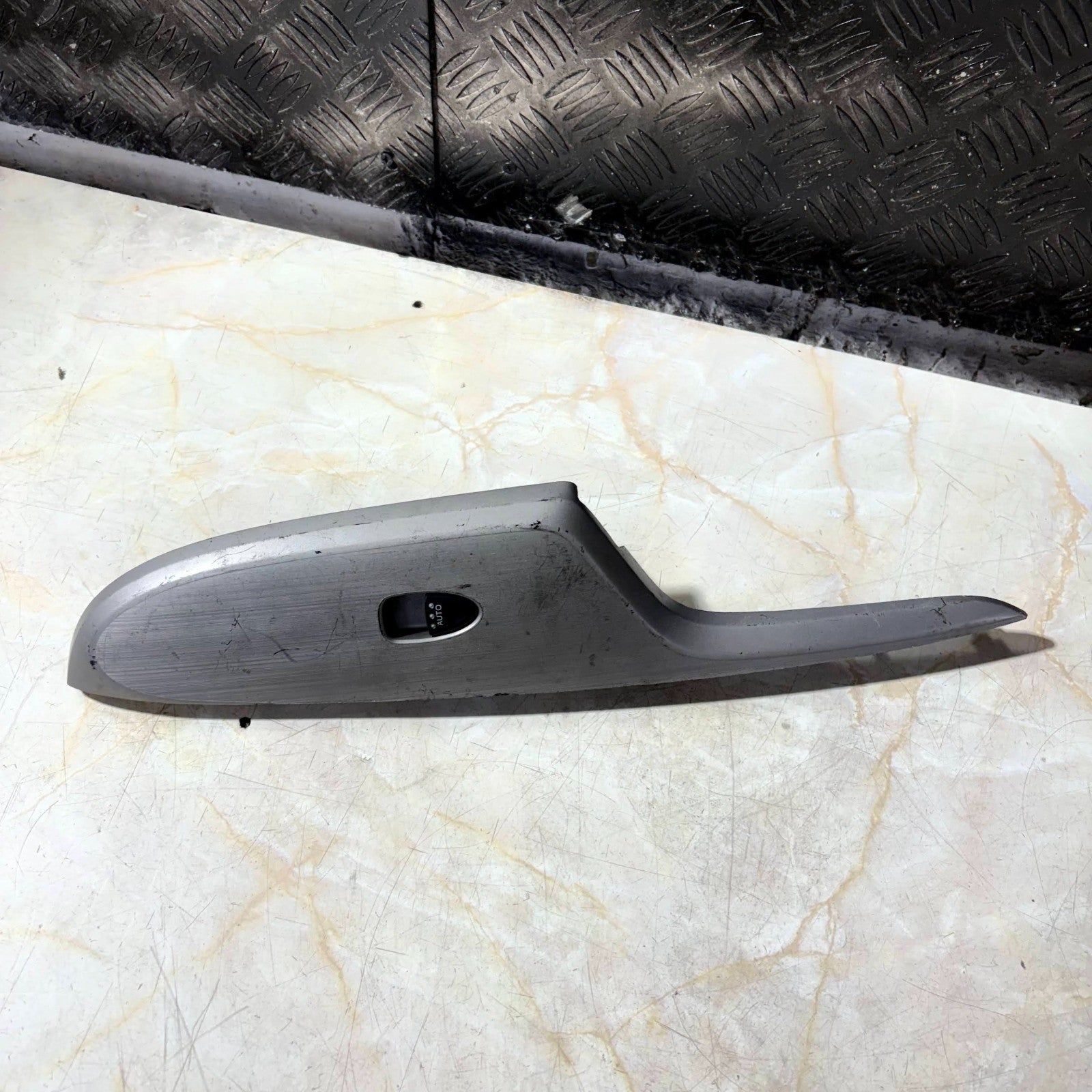 Honda Civic MK8 06-11 Front Left Side Electric Window Switch 83590SMGE010