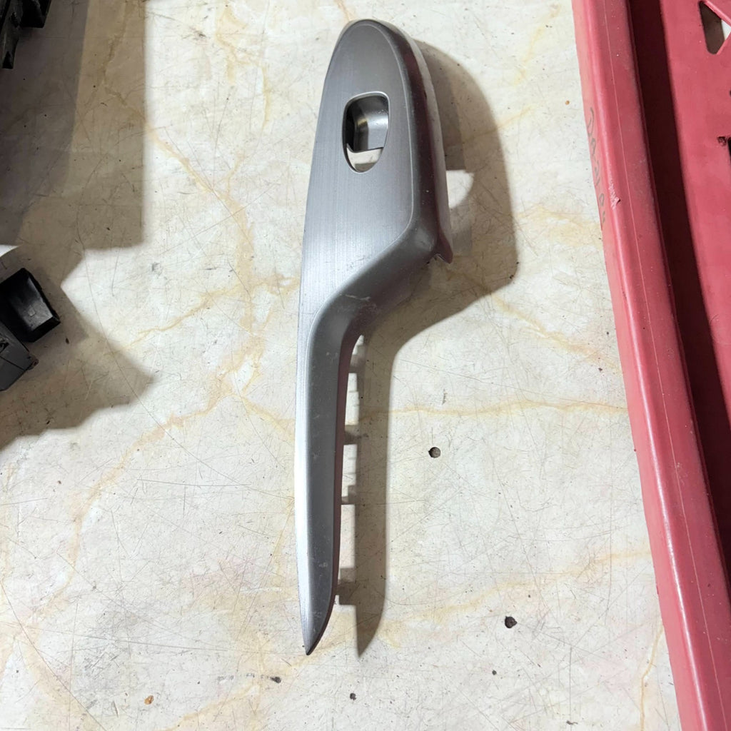 Honda Civic Mk8 2011 5dr Rear Passenger Left Door Switch Trim Panel Silver