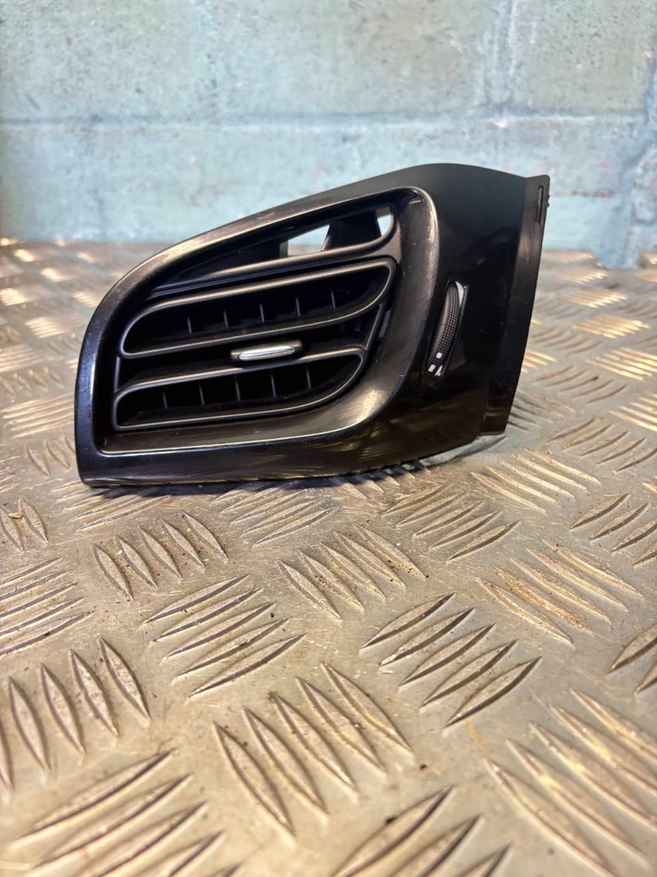 CITROEN DS3 AIR VENT DASH HEATER DASHBOARD A1092112 2015 NSF