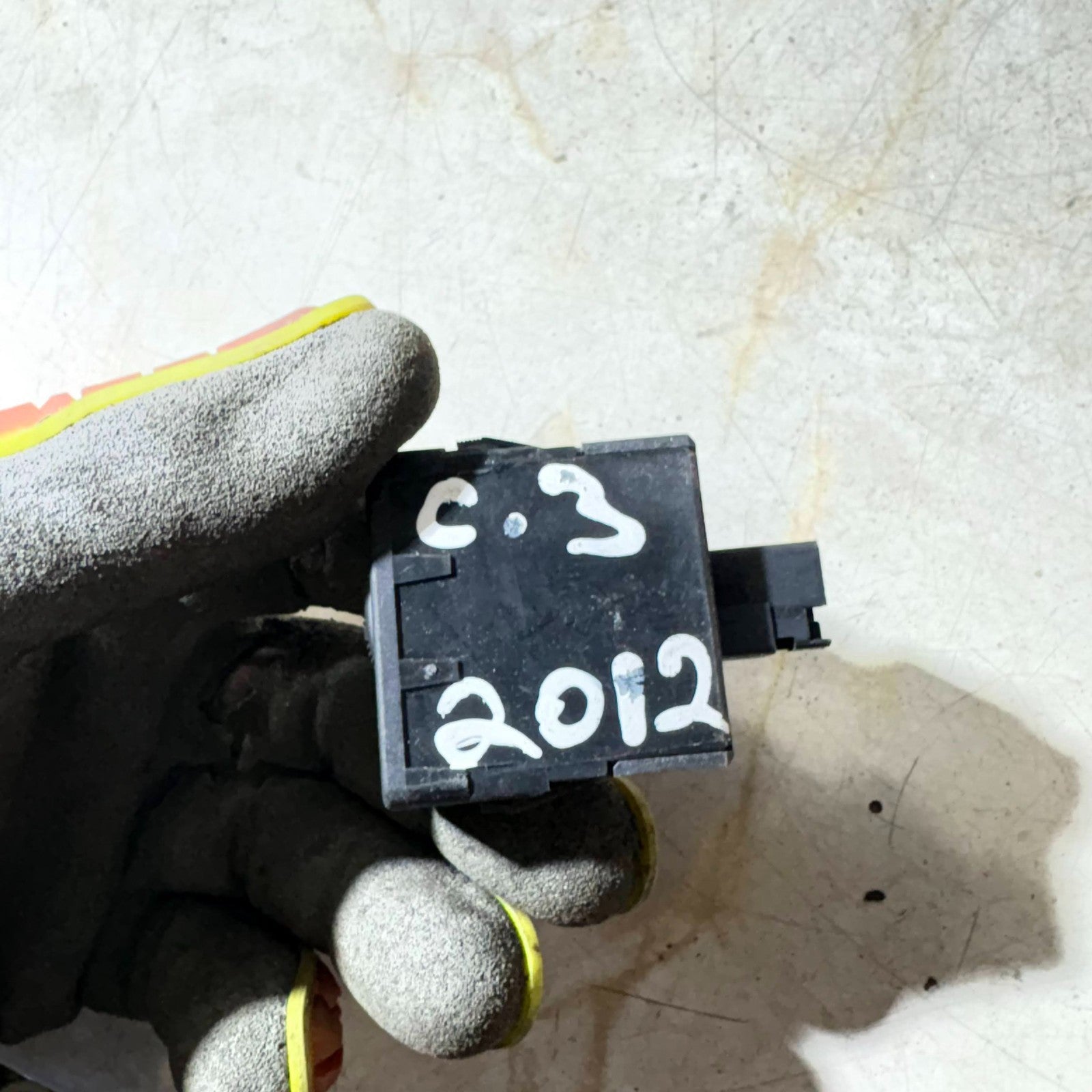 CITROEN C3 HEADLIGHT RANGE CONTROL LIGHT CONTROLLER