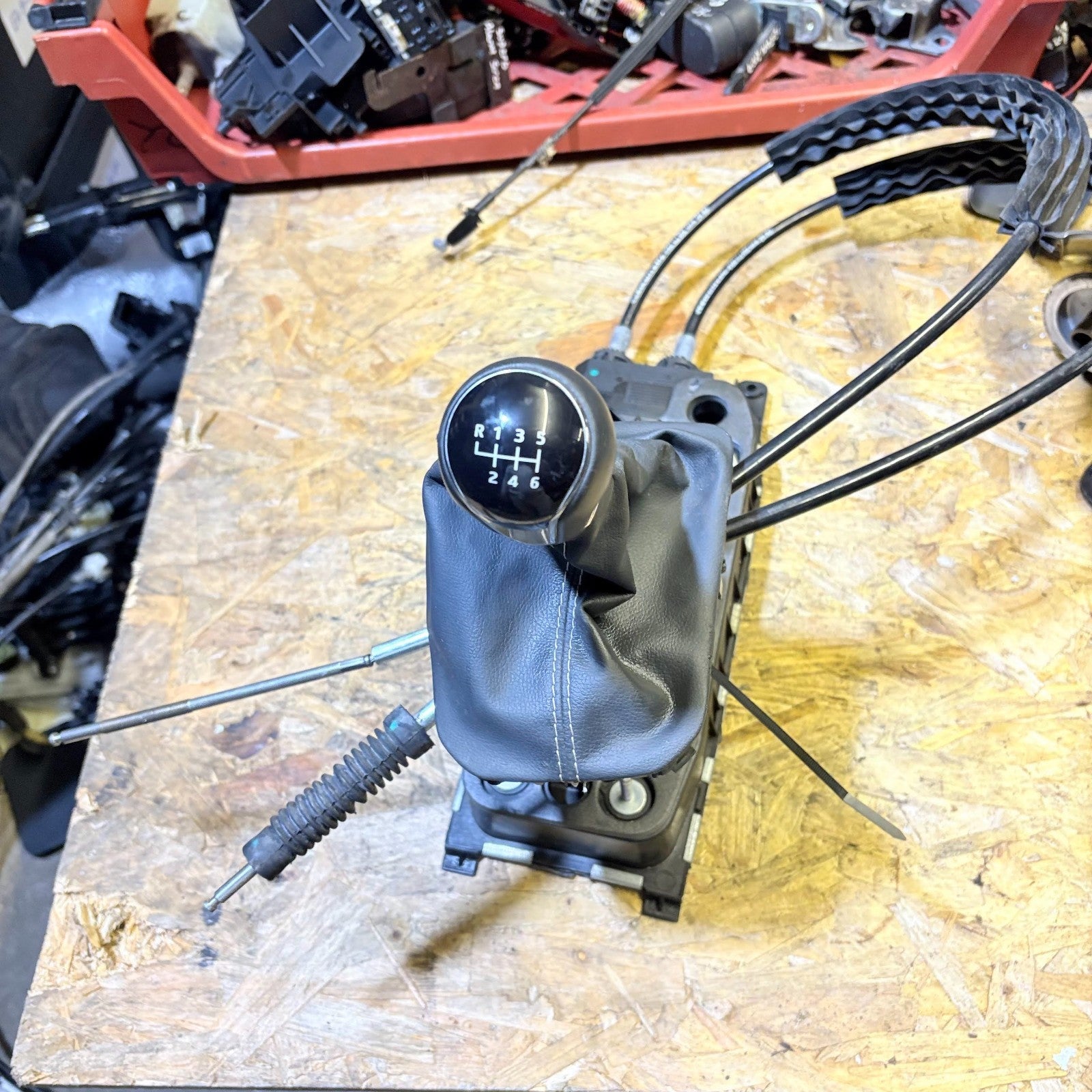2018 SEAT ARONA GEAR SHIFTER SELECTOR WITH CABLES 2Q0711049K