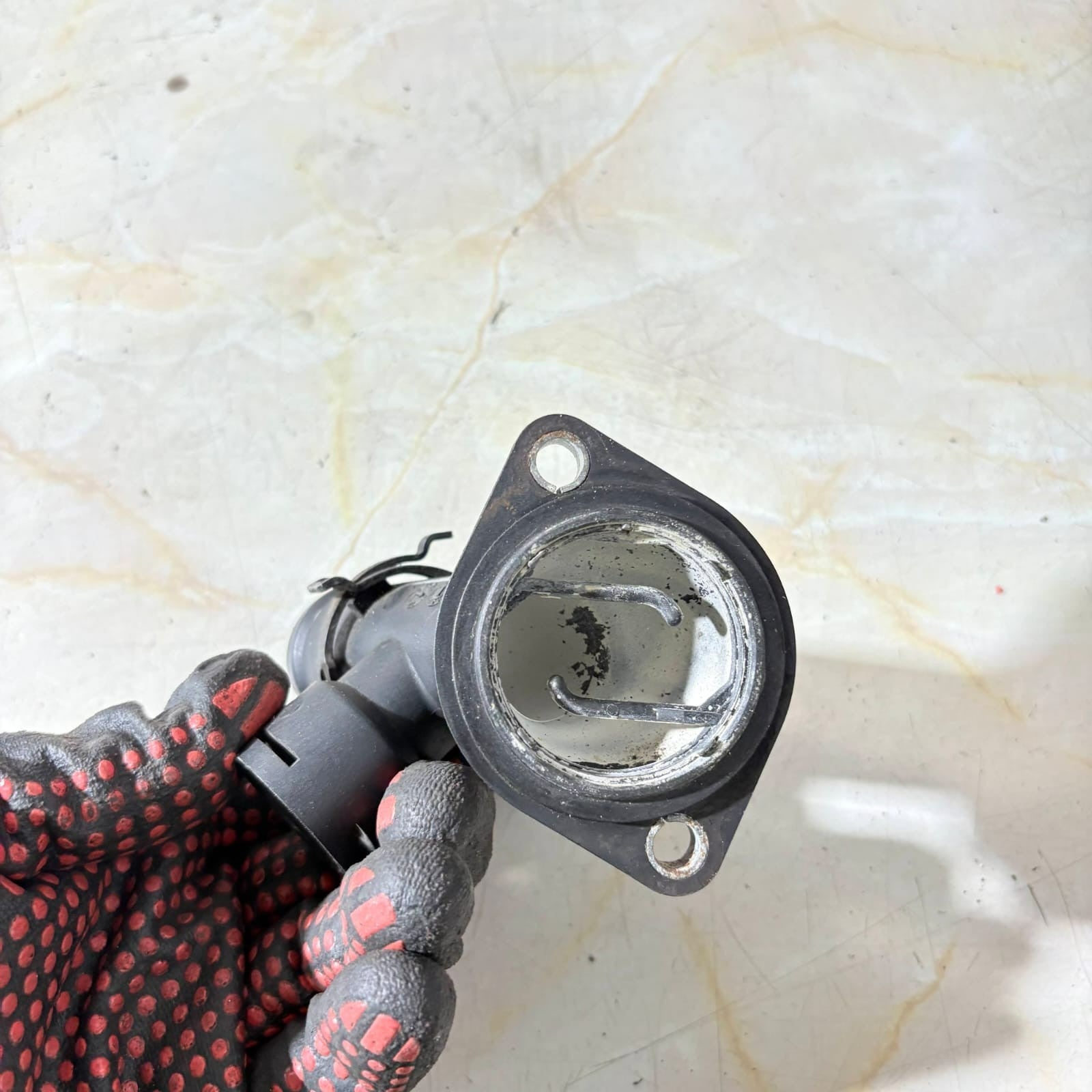 2.0 Tdi Be Audi Seat Skoda Coolant Flange 03g 121 121 D 2006