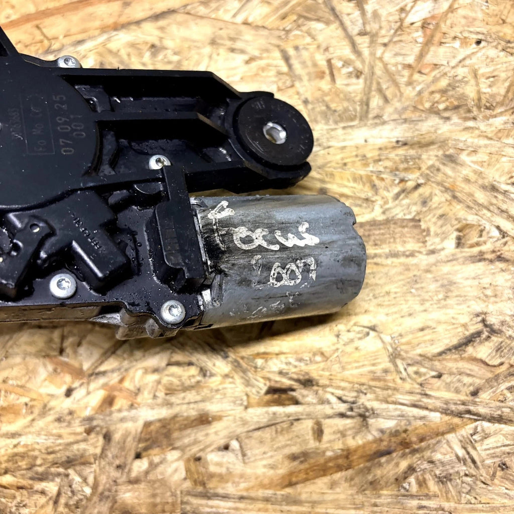 30763683rear windscreen wiper motor for VOLVO V50 FAMILIAR2.0DIESEL 1168576 2007