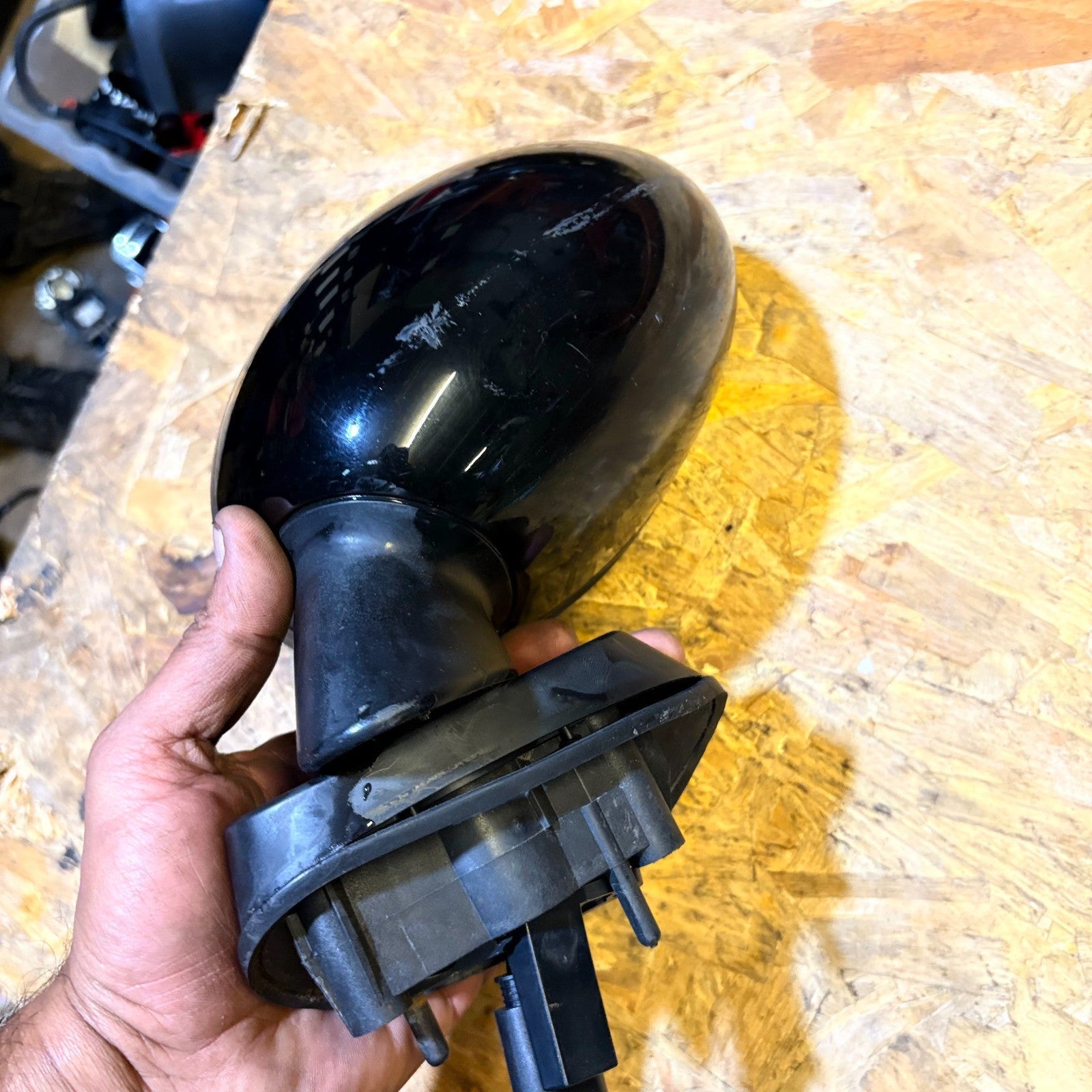 MINI ONE-LEFT PASSENGER'S NEARSIDE VIEW MIRROR