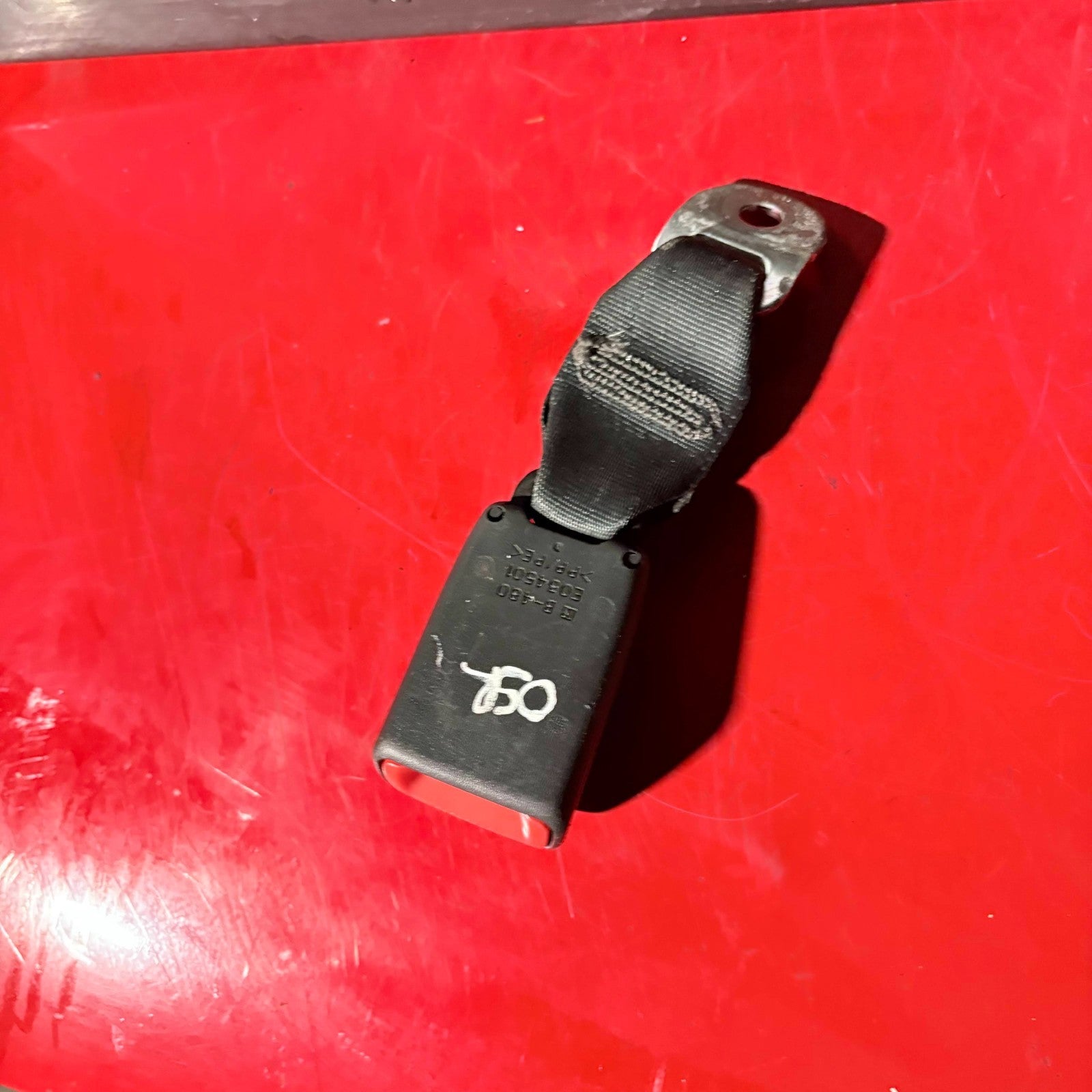 TOYOTA AYGO 2013 SEAT BELT BUCKLE CLIP RIGHT REAR E034501