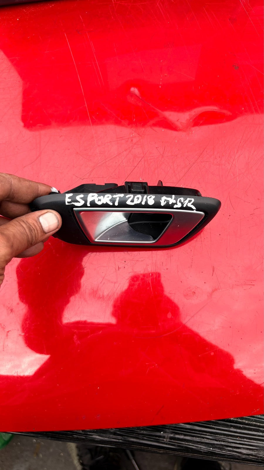 FORD ECOSPORT 2018 INTERIOR DOOR HANDLE REAR LEFT PASSENGER SIDE 8A61-A22601-CEW