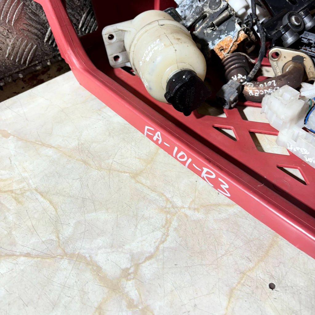SEAT Arosa 1997 Front Left Door Window Glass Holder Clamp Bracket