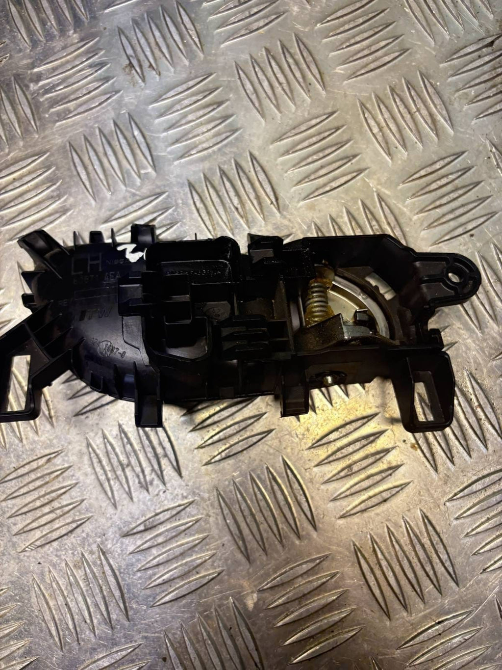 RENAULT KADJAR 2015-18 NEARSIDE/LEFT FRONT INTERIOR DOOR HANDLE 806714EA0A O4149