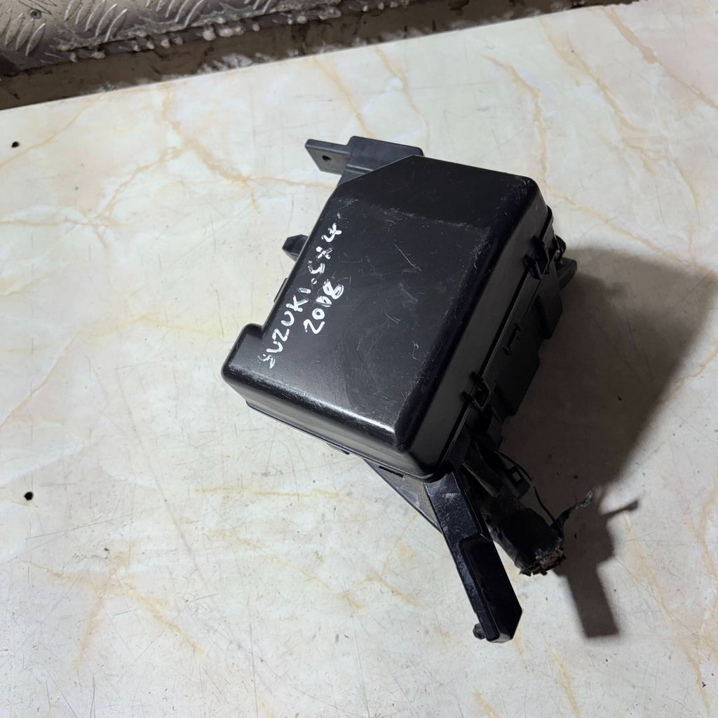 Suzuki SX4 Mk1 2006-2014 Engine Bay Fuse Box 1.6 Petrol