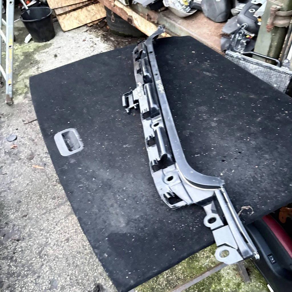 BMW 1 SERIES E87 E81 REAR BUMPER MOUNT BRACKET HOLDER 7058521 2005