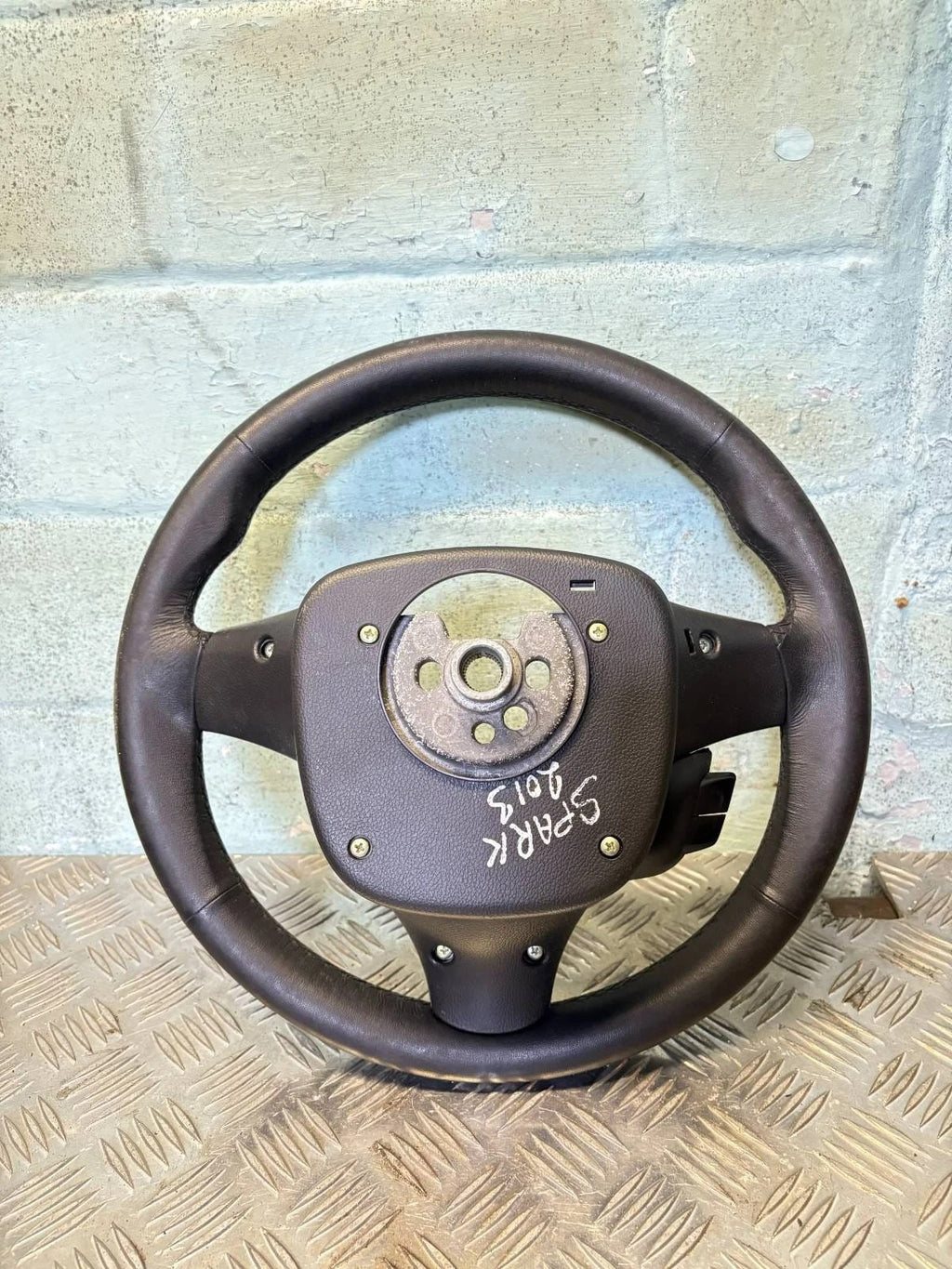 2010-2015 CHEVROLET SPARK 5DR STEERING WHEEL