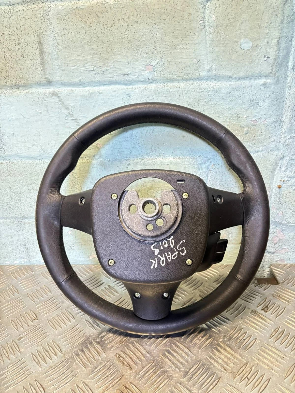 2010-2015 CHEVROLET SPARK 5DR STEERING WHEEL