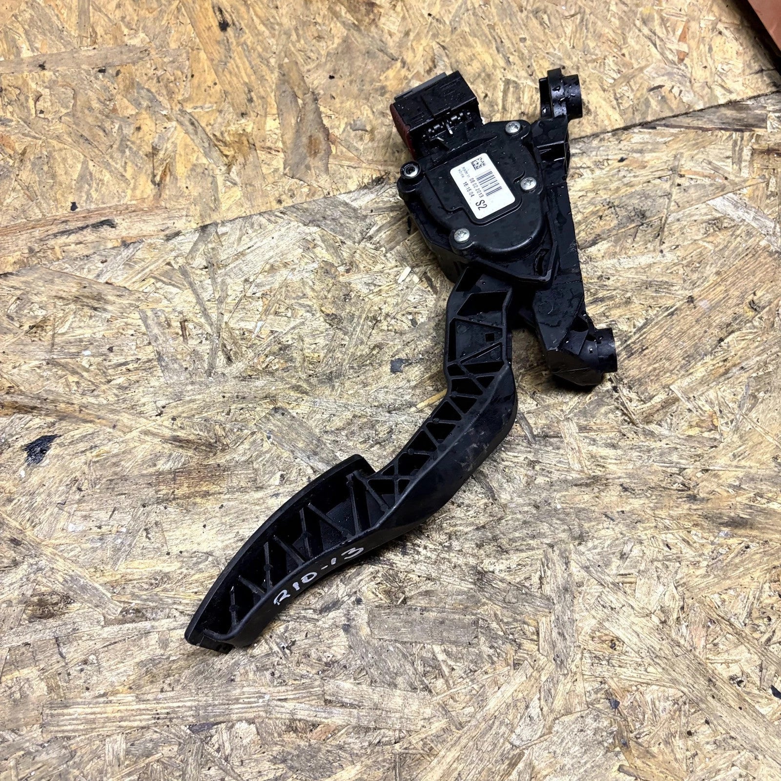 Kia Rio 2012 2013 2014 2015 2016 2017 Accelerator Throttle Pedal 32700-1RXXX