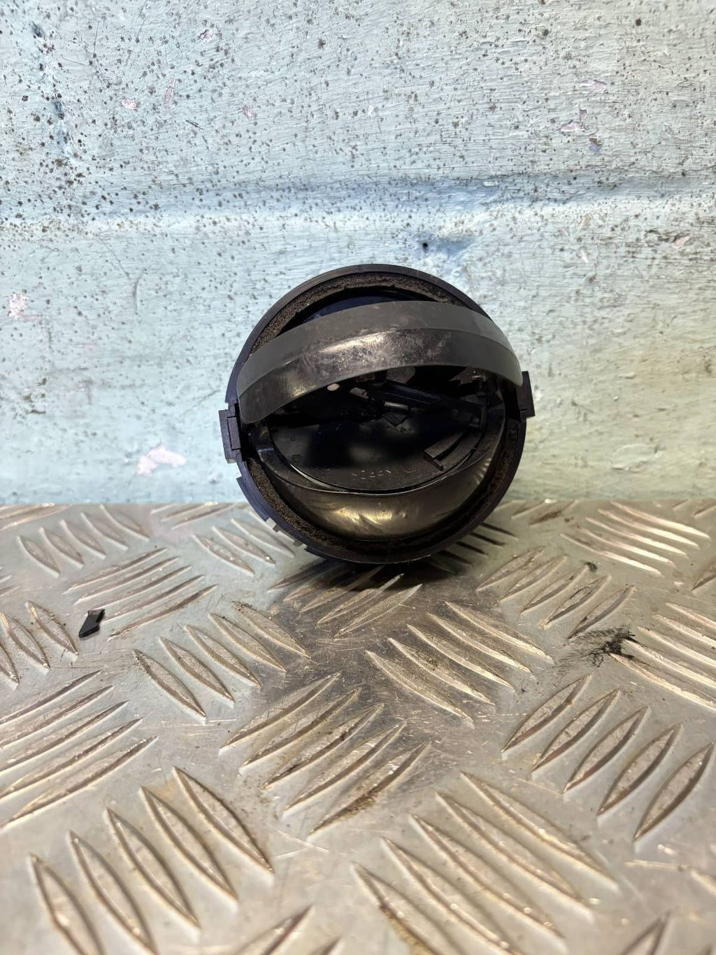 MINI COOPER AIR VENT COVER 6800887.06