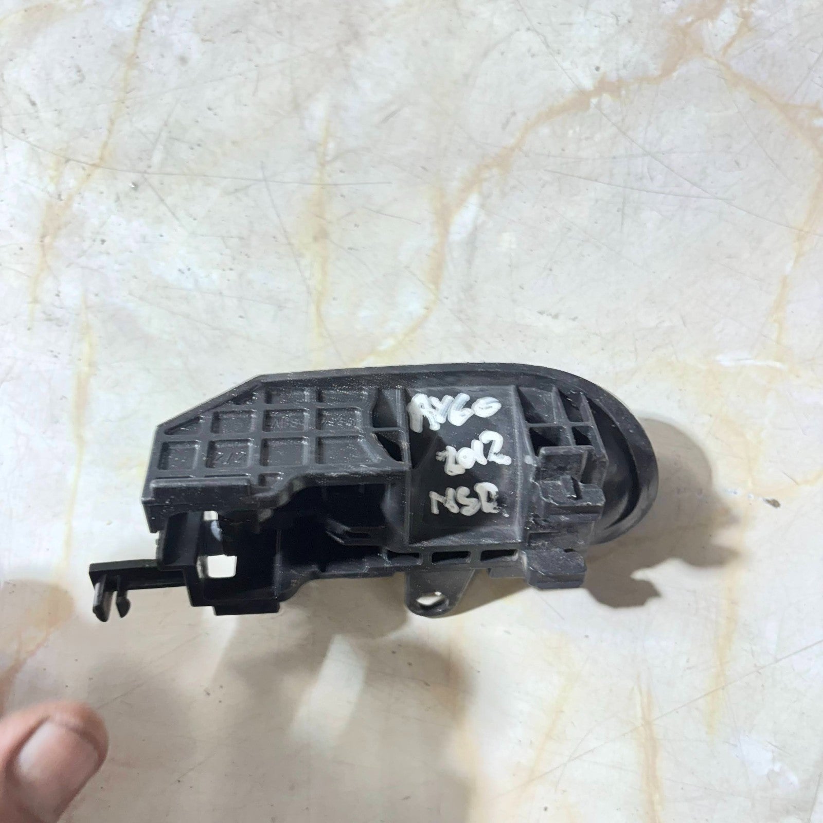 2005-2014 TOYOTA AYGO NSR PASSENGERS SIDE REAR LEFT INNER DOOR HANDLE