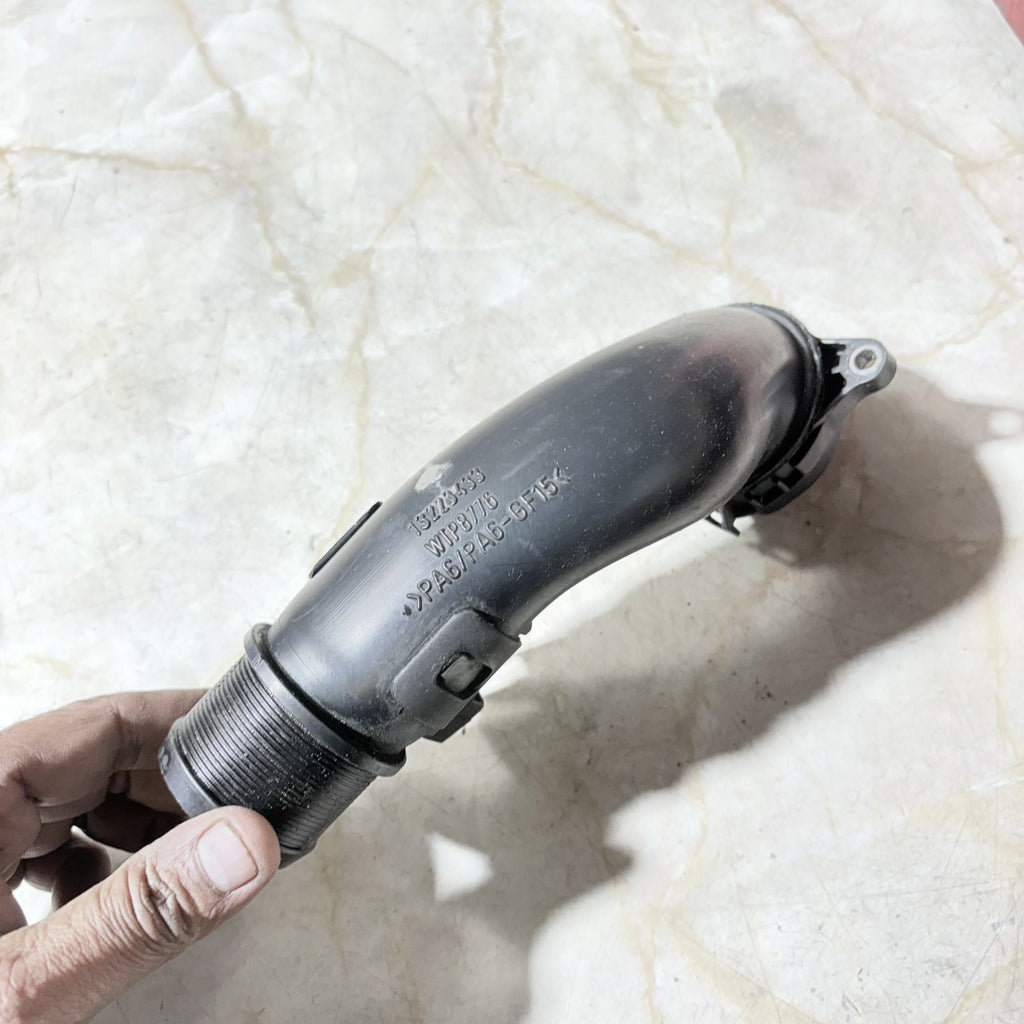 VAUXHALL ASTRA 2006-2010 AIR INTAKE PIPE 13223433