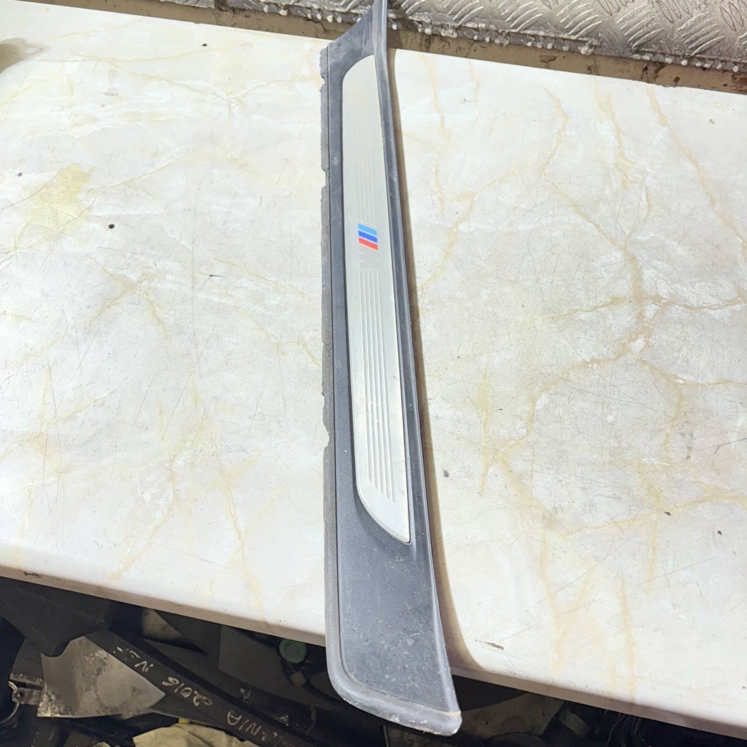 2008 BMW 3SERIES E91 320D LCI ESTATE FRONT LEFT KICK PLATE SILL TRIM 7183109 NSF
