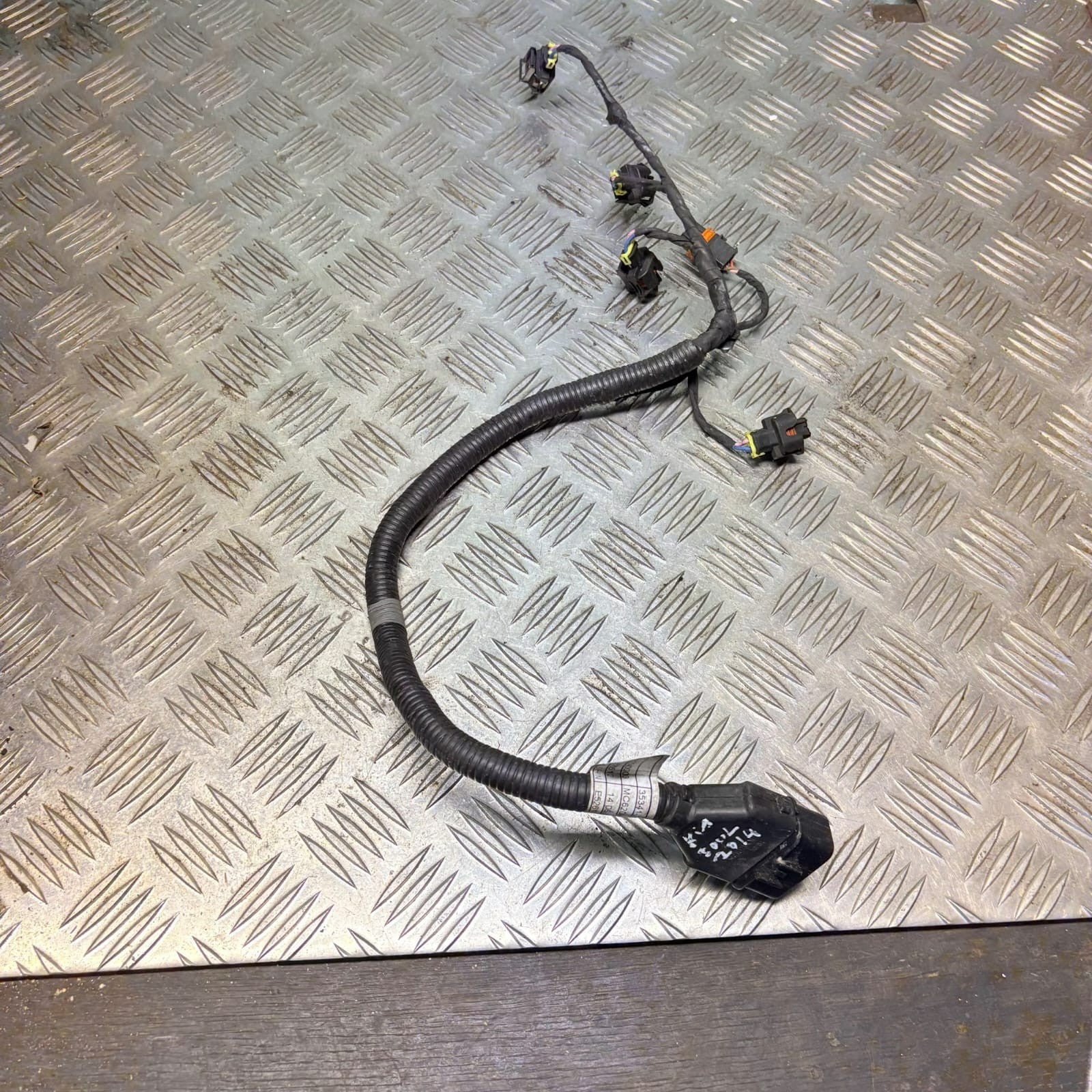KIA Ceed 2014 Petrol fuel injector wires loom 9162040003 JOT21907