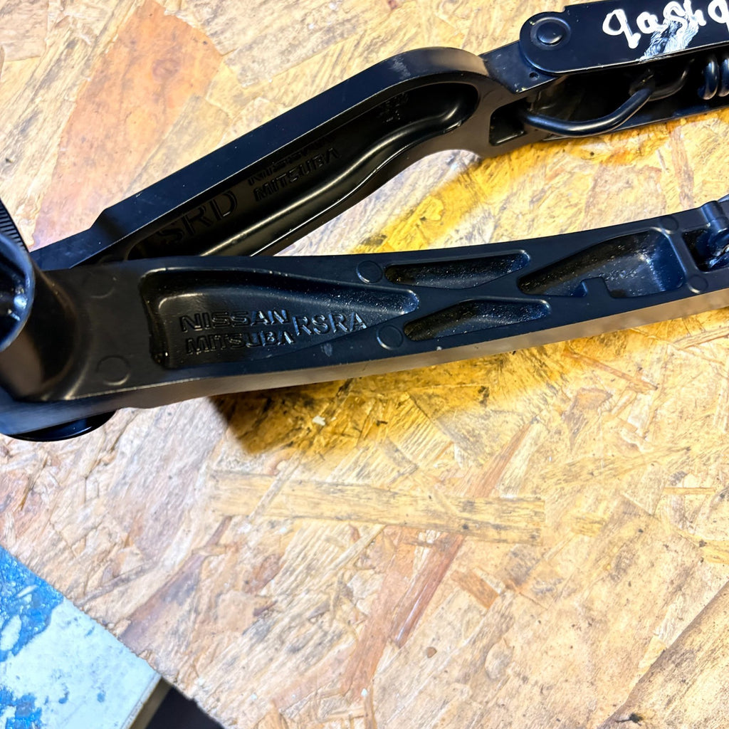 NISSAN QASHQAI 2019 RIGHT FRONT WIPER ARM 5 DOOR HATCH