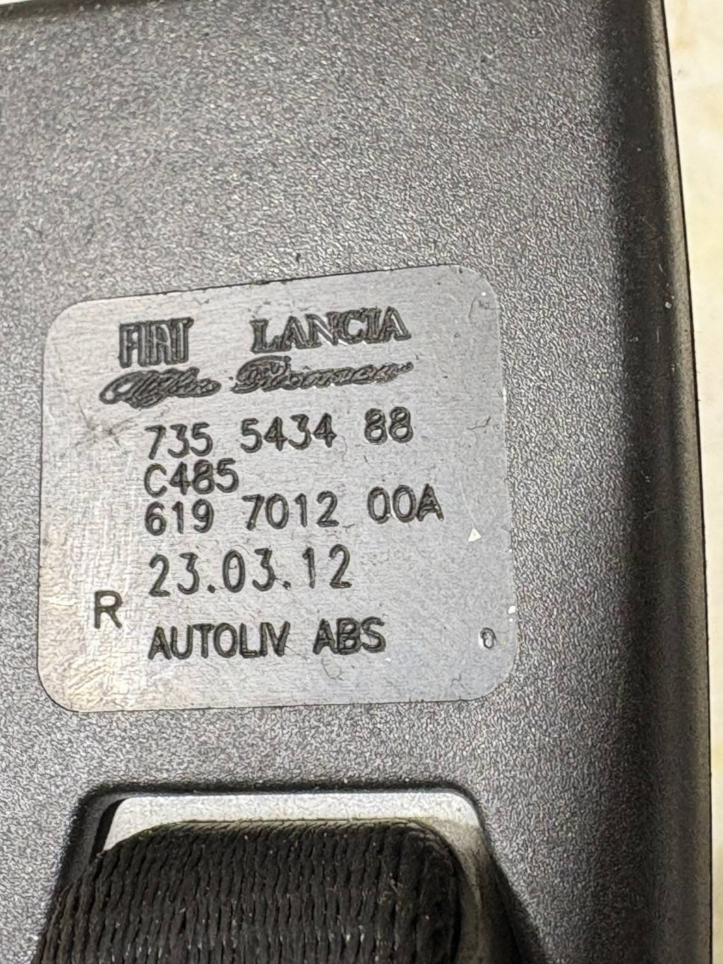 Fiat Panda Mk3 12-20 Right Rear Seat Belt Buckle Lock 735543488