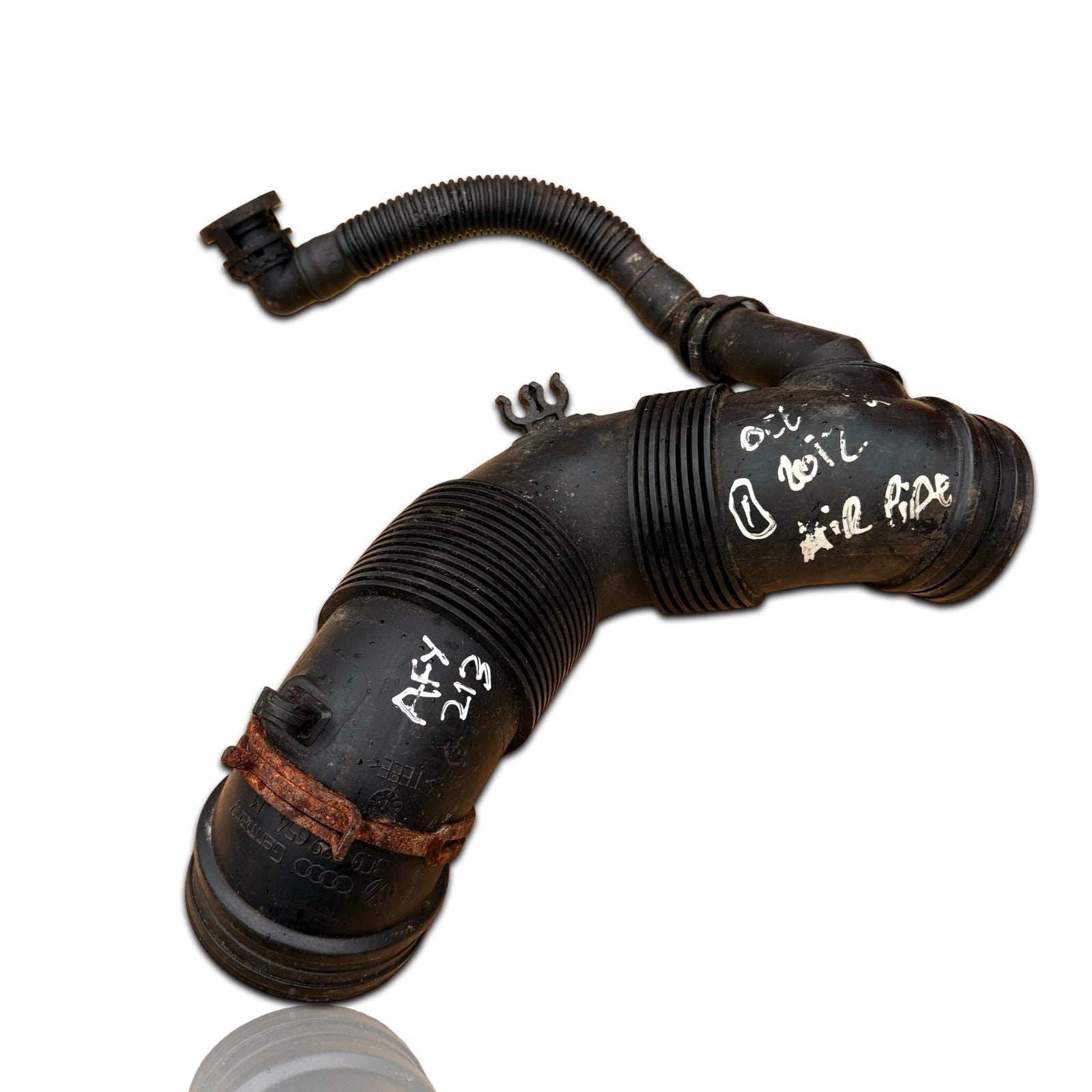 SKODA OCTAVIA MK3 5E 1.6 TDI DIESEL AIR INTAKE PIPE HOSE 5Q0129654M 2012-2014