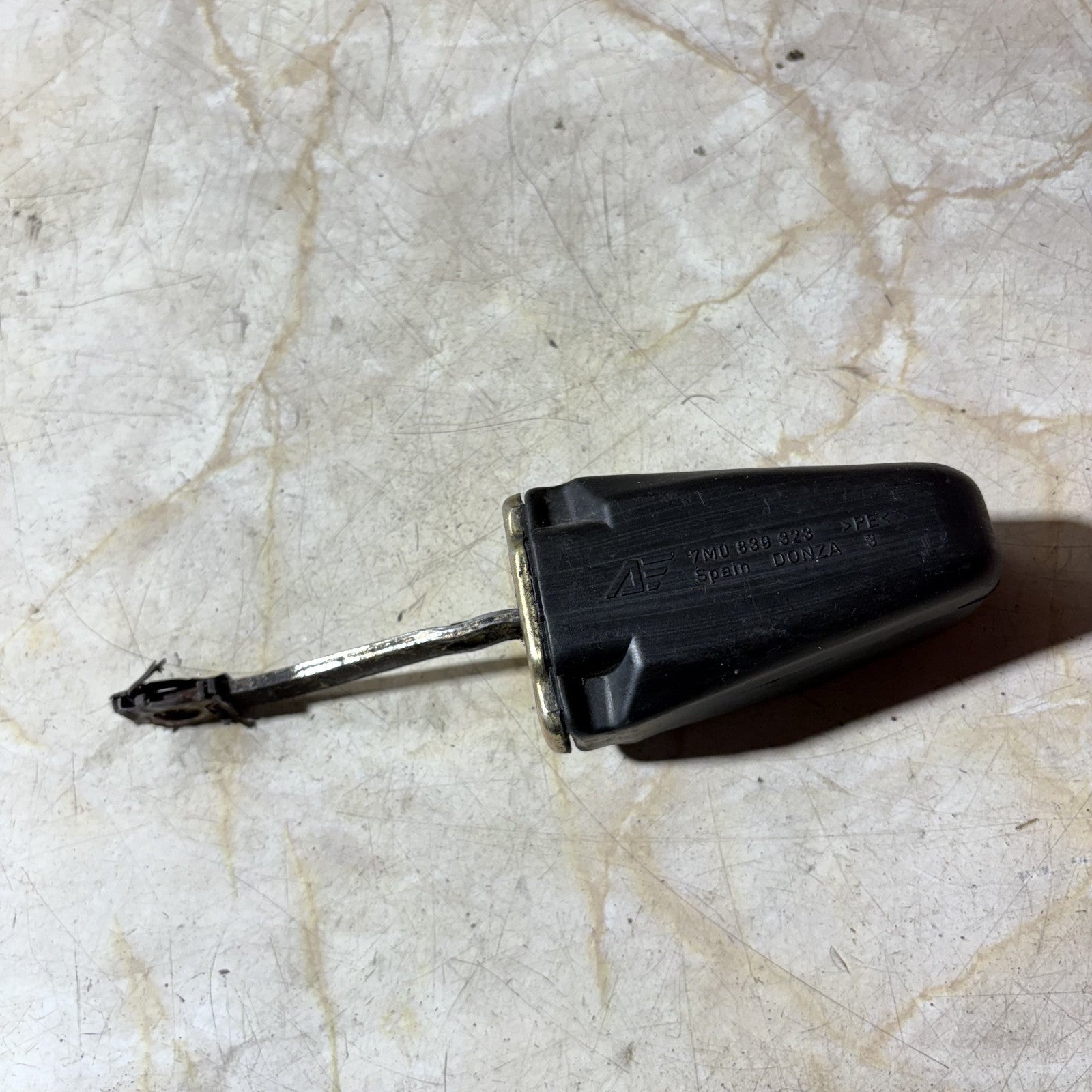 VOLKSWAGEN SHARAN 2007 Rear Right Door Limiter 7M0839323