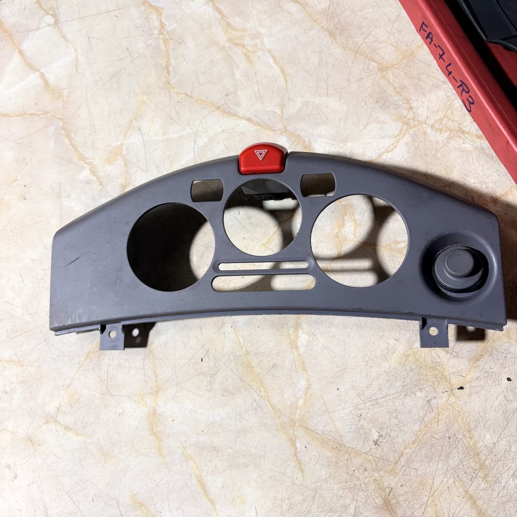 NISSAN MICRA K12 03-10 HEATER CONTROL SURROUND PANEL & HAZARD SWITCH 27570AX000