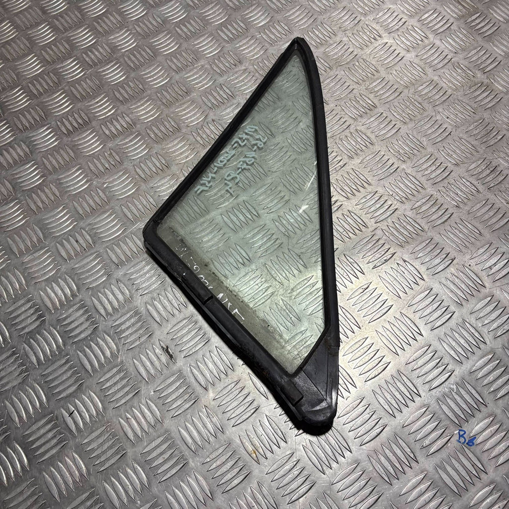 MAZDA MX5 2001 N/S/F DOOR QUARTER WINDOW GLASS FORNT LEFT SIDE