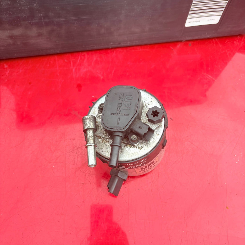 VOLVO 2008 FUEL FILTER WITH SENSOR 9659010880