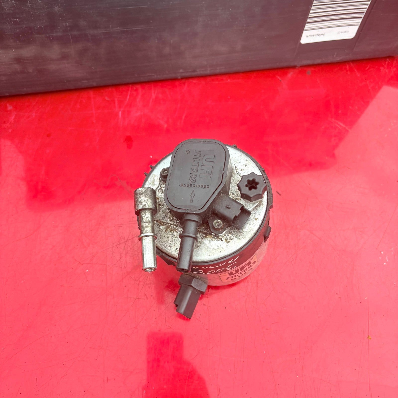 VOLVO 2008 FUEL FILTER WITH SENSOR 9659010880