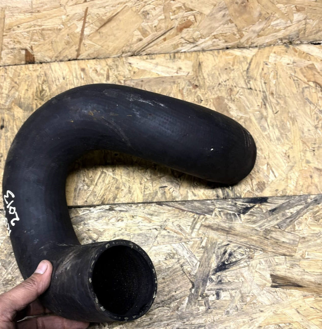 RANGE ROVER TRANSPORTER IV 2013 INTERCOOLER PIPE TURBO HOSE AIR TUBE 701145832A