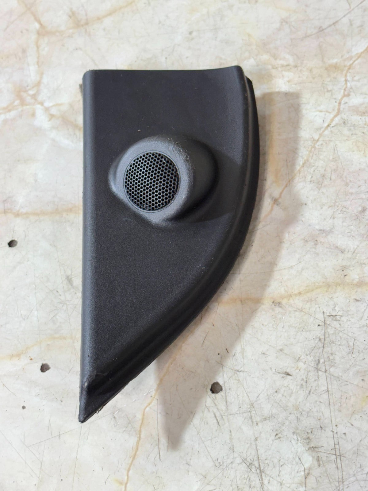 Hyundai Getz 2004 front right door speaker tweeter 87661-1C020