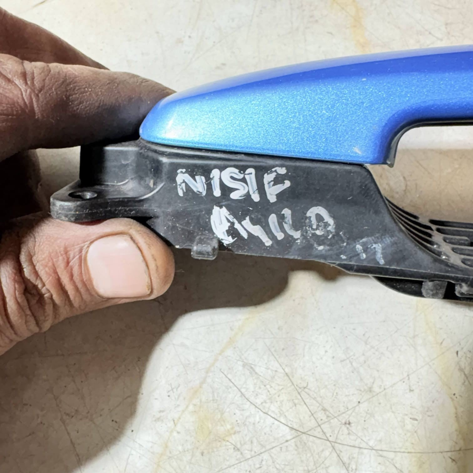 Ople Agila Passenger Front DOOR HANDLE + CARRIER-EXTERIOR 396192767312