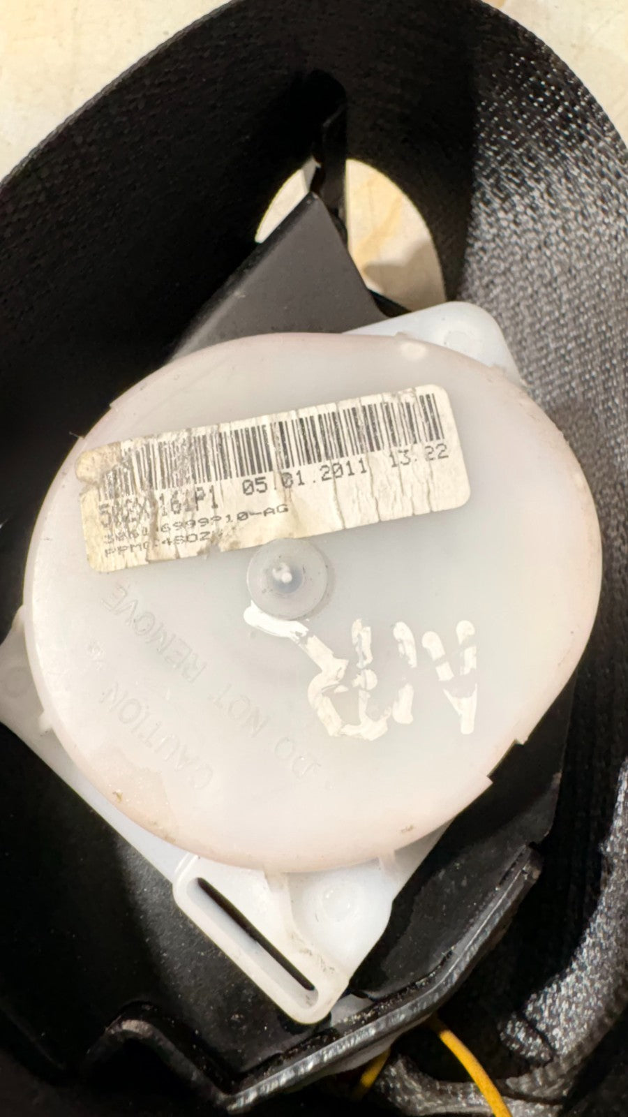VAUXHALL INSIGNIA 2010 PASSENGER REAR LEFT BLACK SEAT BELT 13288436