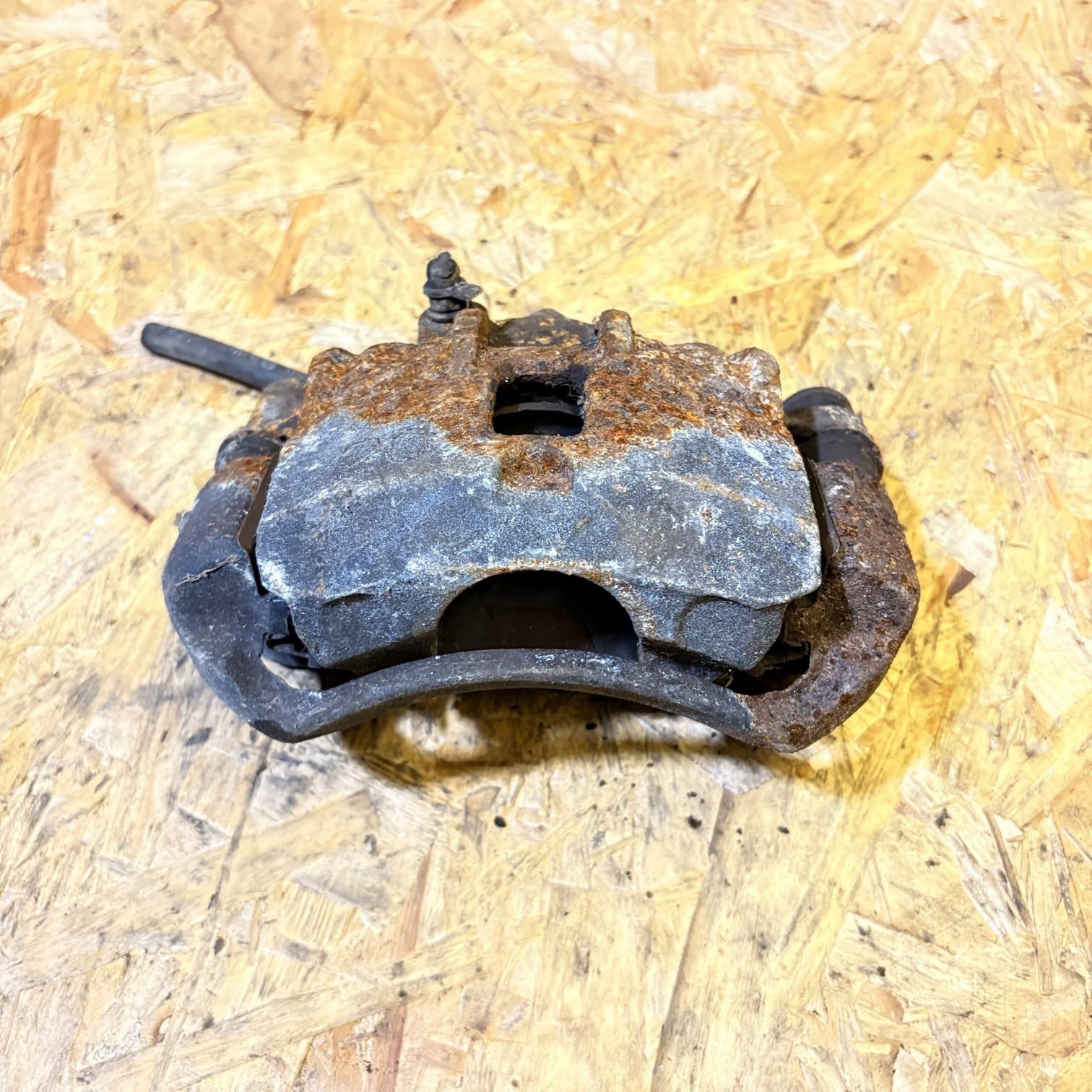 HONDA ACCORD VII Front Right Brake Caliper 12022597