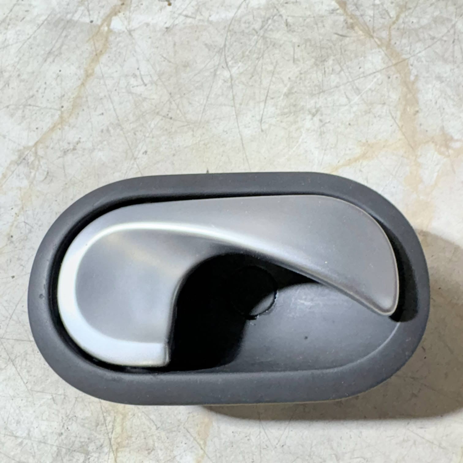 Renault Megane Scenic 2 mk2 right front interior door handle release 5005500006