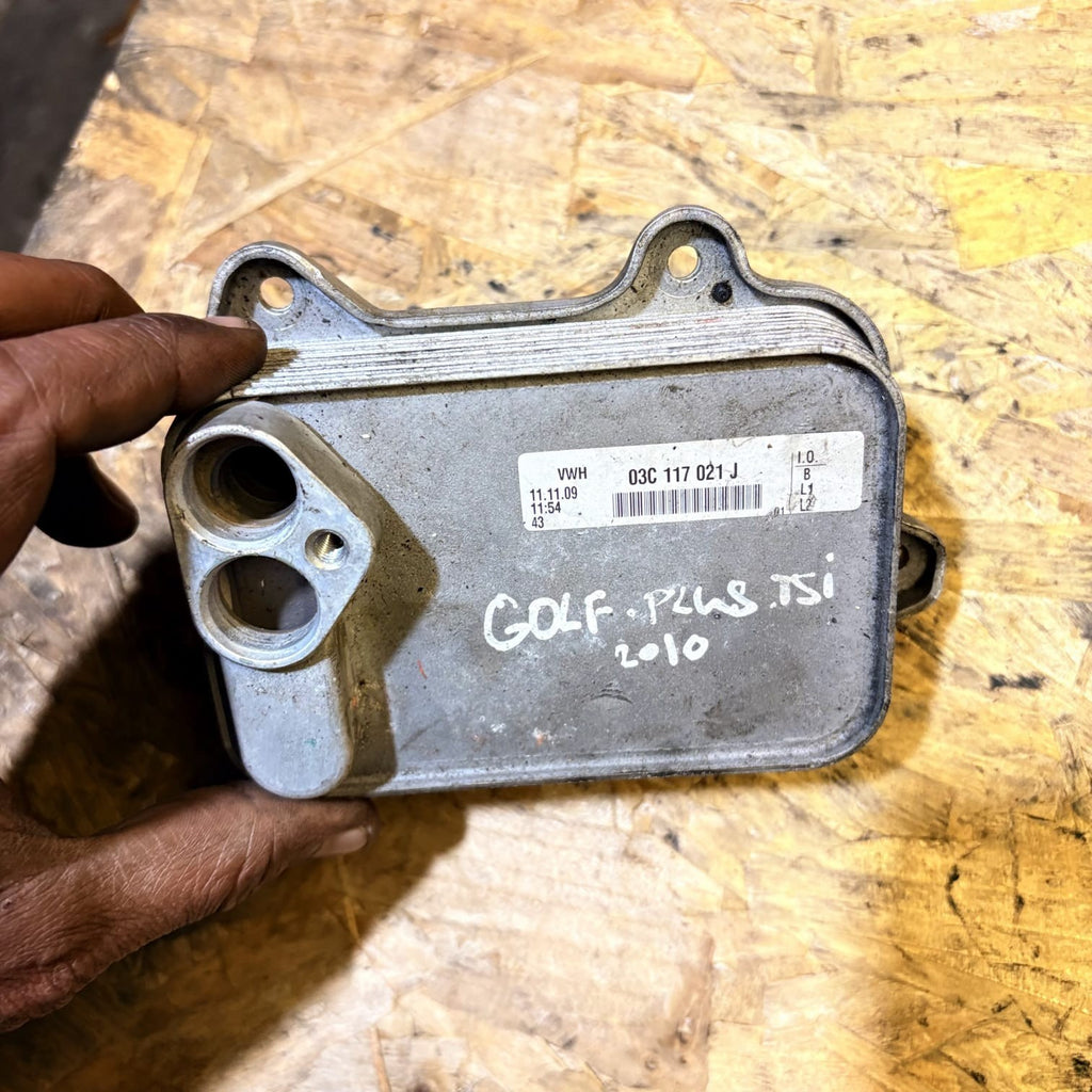 Audi A1 8x Oil Cooler 03C117021J Engine Code Caxa 1.4 Petrol 2010B