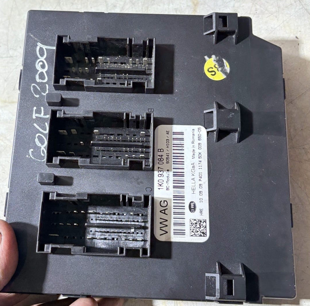 VW Golf Mk6 Body Control Module BCM J519 1K0937084B 2008-2013