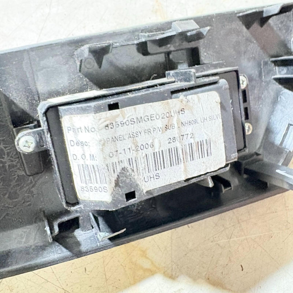 Honda Civic MK8 05-12 Front Passenger Electric Window Switch Trim 83590-SMG-E010
