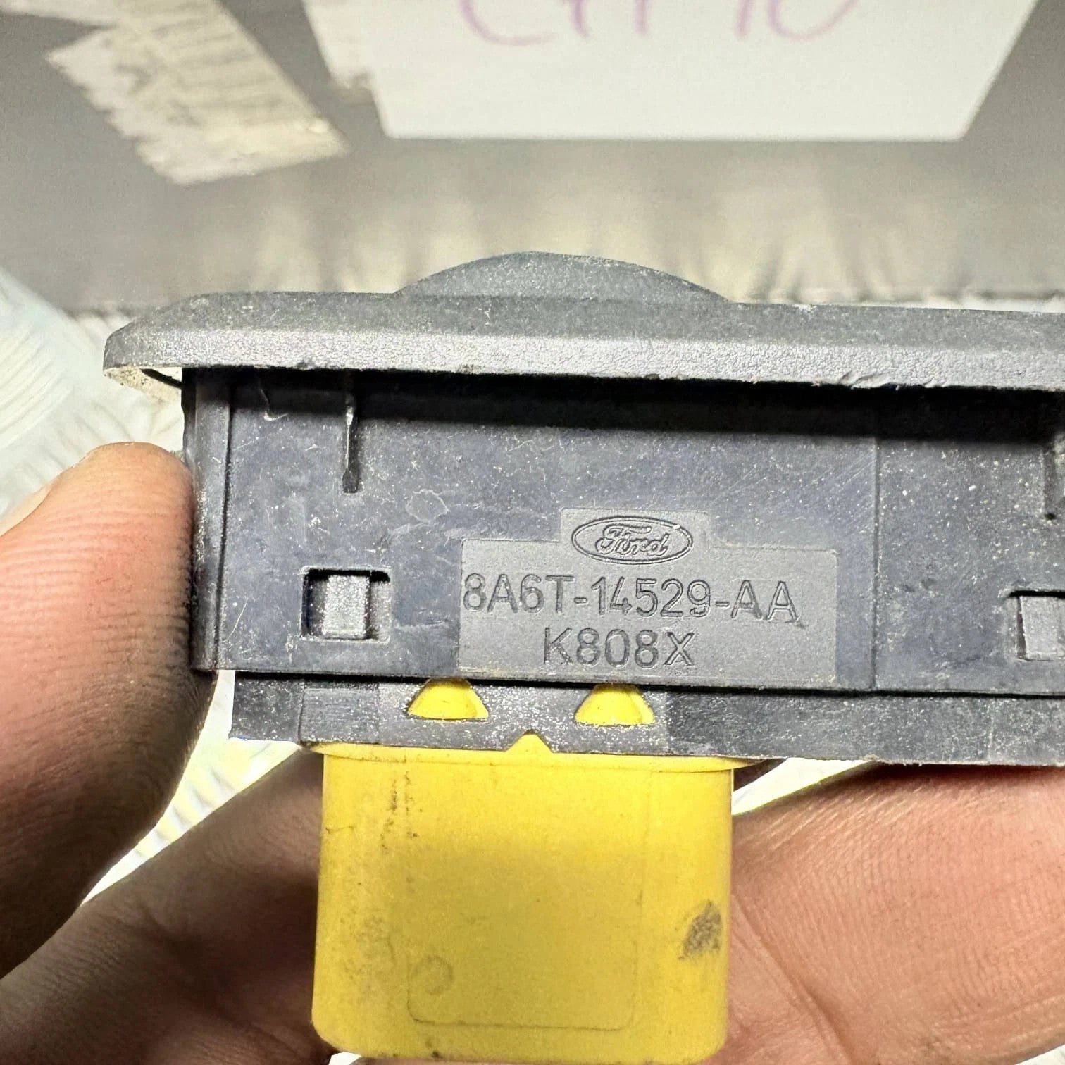 Power Window Control Switch 8A6T14529AA Replacement For Fiesta VI 1.25 2010