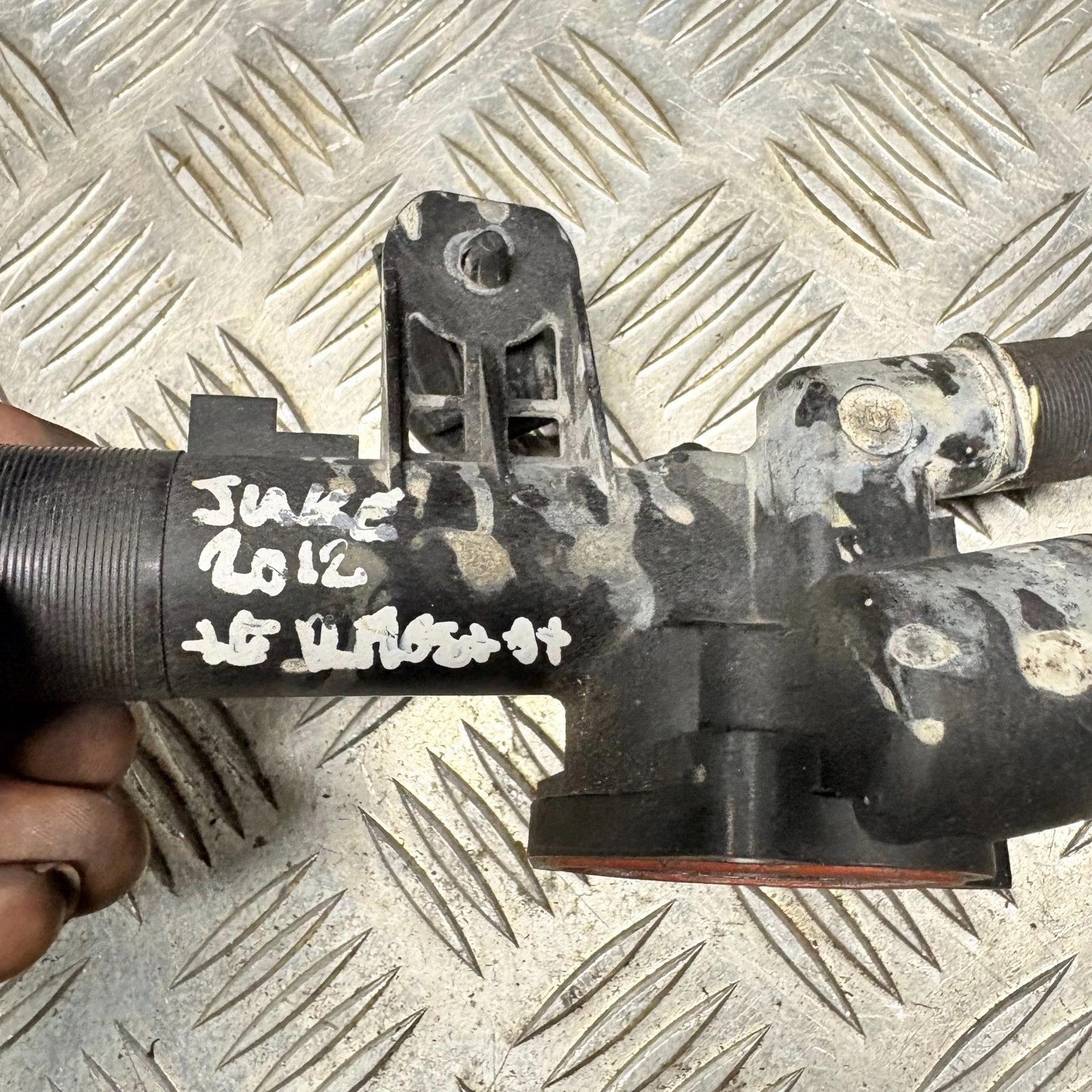 Nissan Juke 1.6 DIG-T MR16DDT 2011-2017 Coolant Thermostat Housing Outlet
