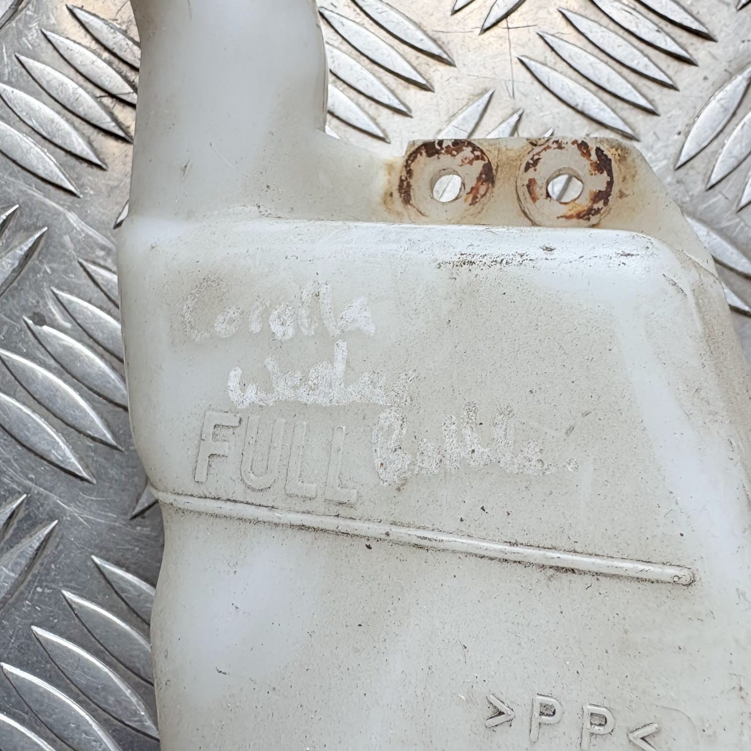 16480-22040 Coolant Reservoir Toyota Corolla (2001) 1.6 B 81KW 3P