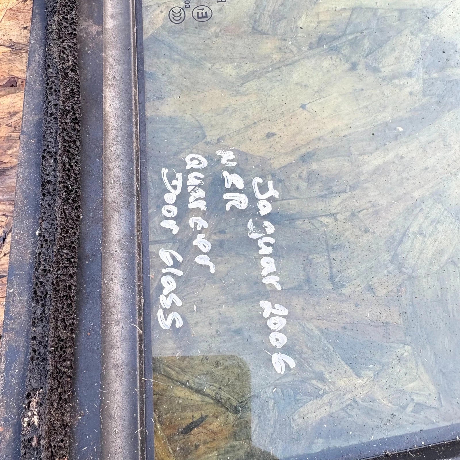 Jaguar X-Type Estate 2005-2009 Rear Door Quarter Glass Window Left NS C2S19492