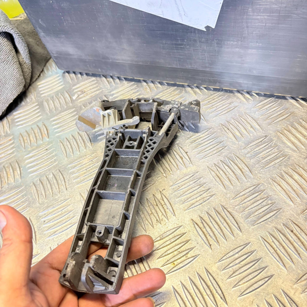Mercedes A Class NSF Door Handle Support Bracket Assembly
