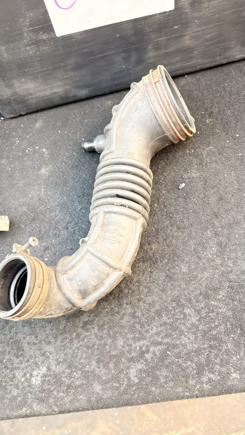 sorento RENAULT CLIO MK3 AIR INTAKE AIR INLET PIPE HOSE 8200500383C 1.5 DCI 2003
