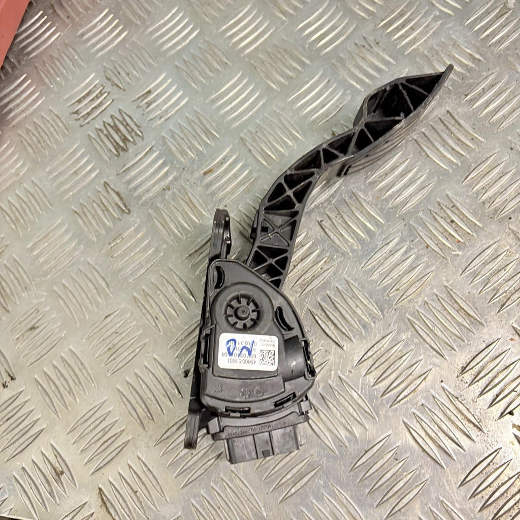 Vauxhall Agila B Accelerator Throttle Pedal 49400-51K01 1.2 Petrol 2012