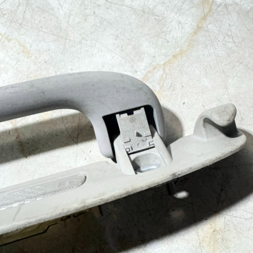 Mercedes ML-Class W164 2005–2011 Rear Right Roof Grab Handle A1648100654