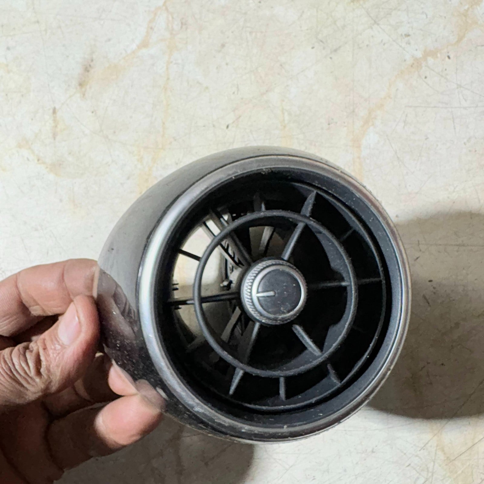 AUDI A1 8X DASHBOARD CENTRE AIR VENT GRILLE RIGHT SIDE 2010-2018