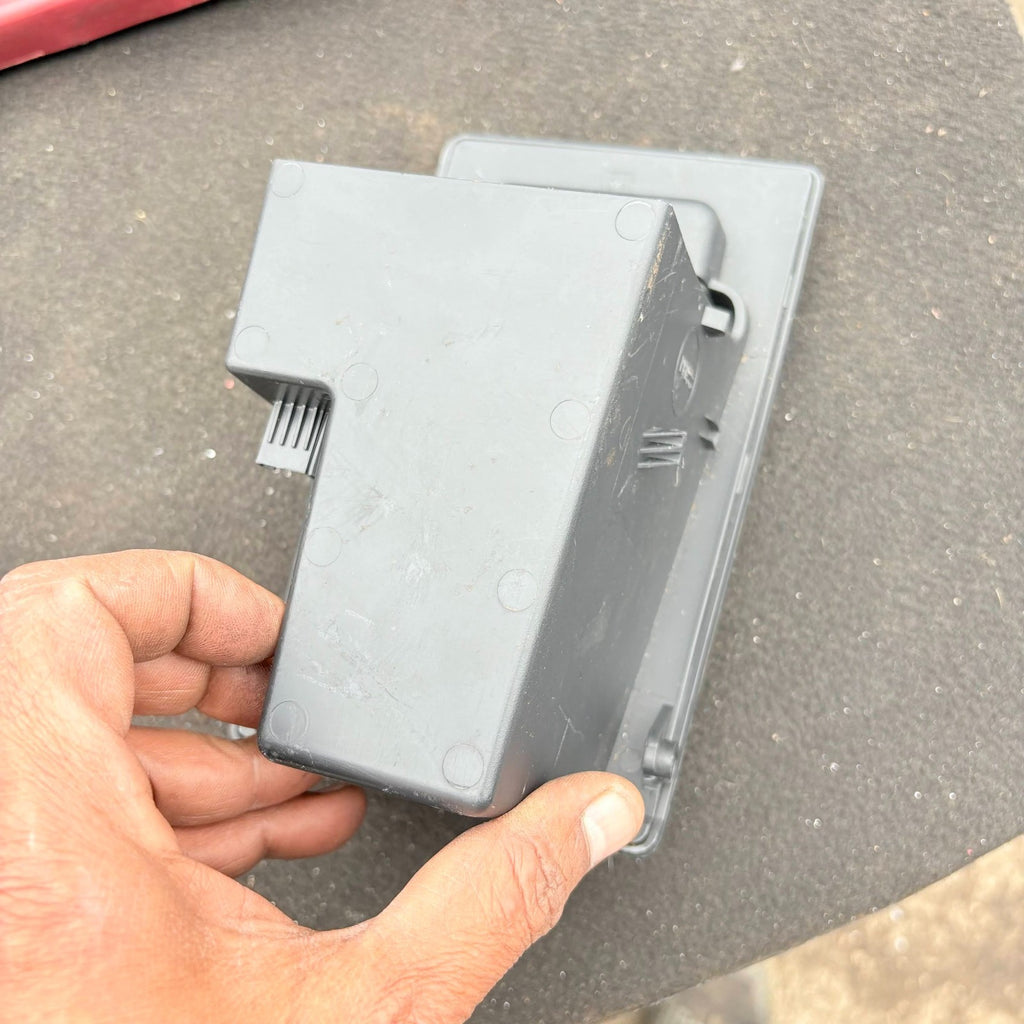 MG MG6 MK1 2010-2016 DRIVERS SIDE LOWER DASH STORAGE COMPARTMENT 30014664